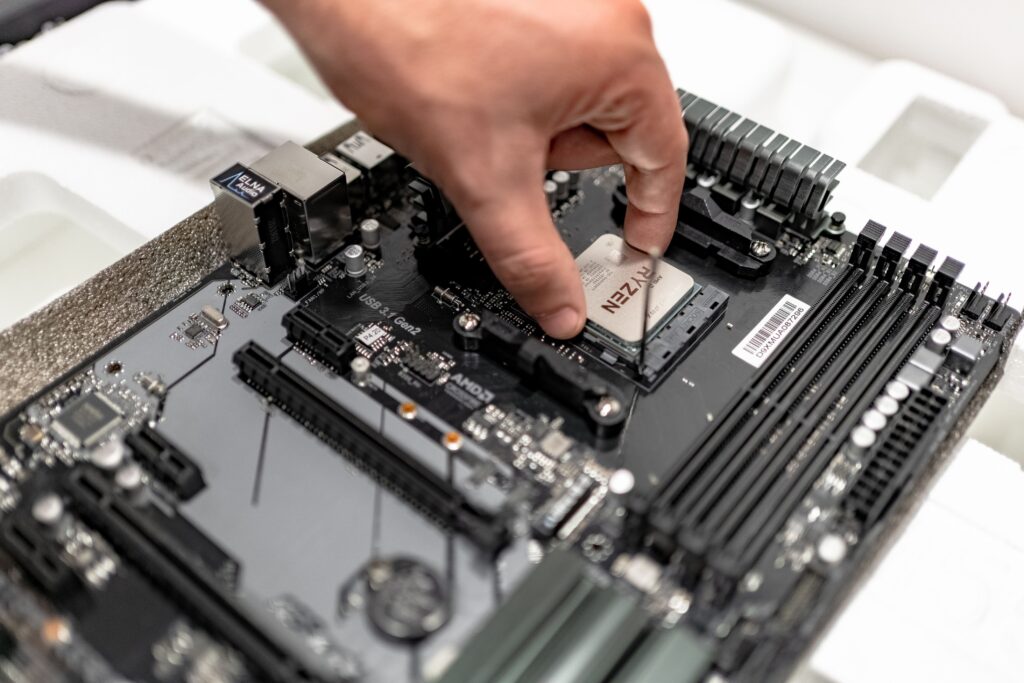 Montagem e Upgrade de Computadores